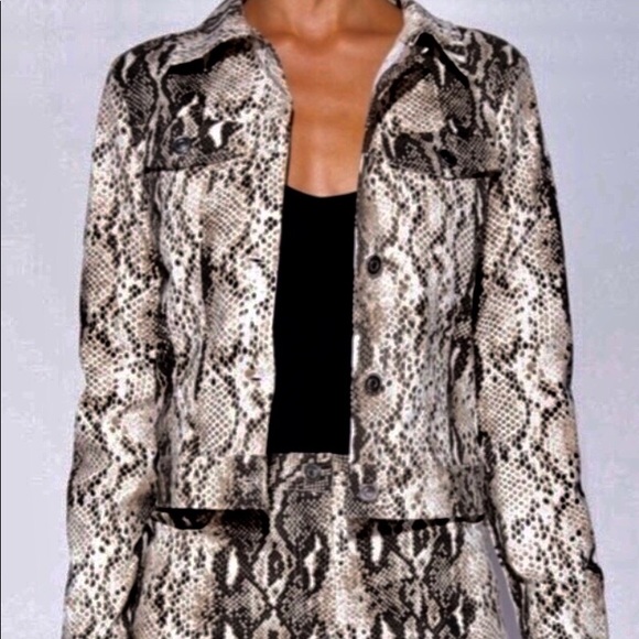SNAKESKIN PRINT JACKET - Picture 2 of 6